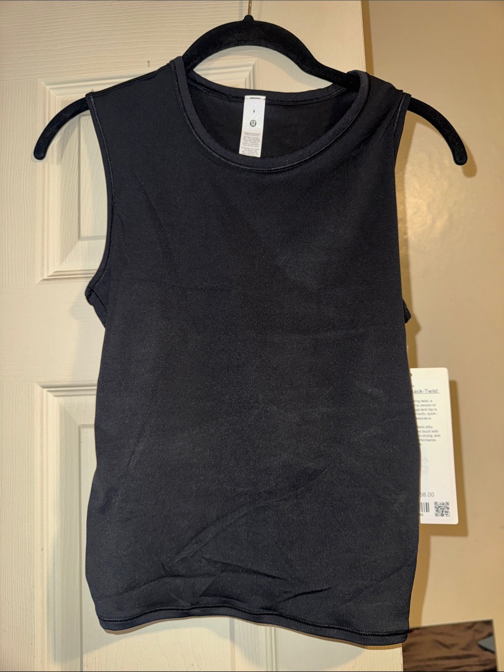 Lululemon Women's Black Sleeveless Tank Top